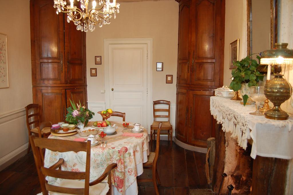 Bed and Breakfast Jardins Secrets Angoulême Exterior foto