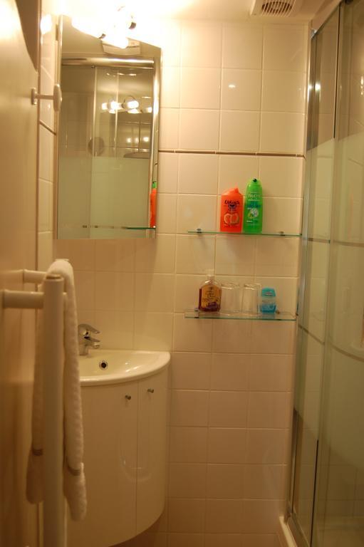 Bed and Breakfast Jardins Secrets Angoulême Exterior foto